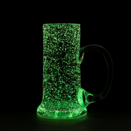 Půllitr zelený svítící hubený
